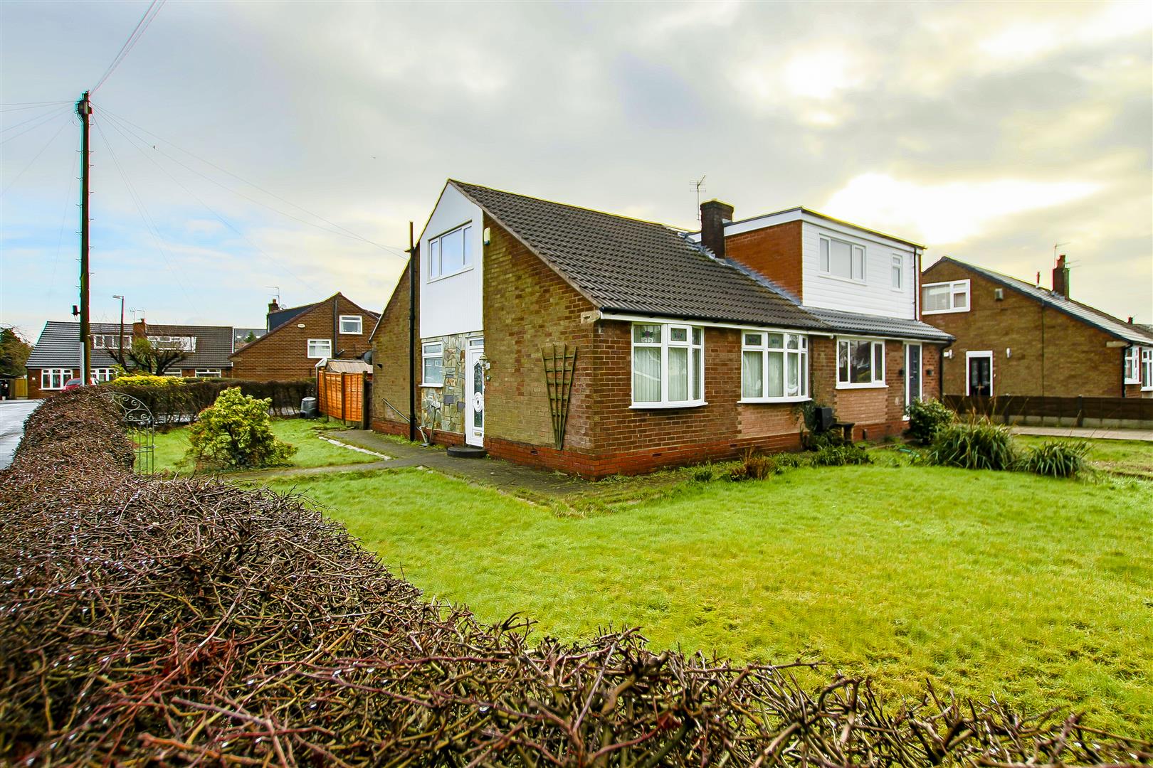 4 Bed Semi Detached Bungalow For Sale - Main Image